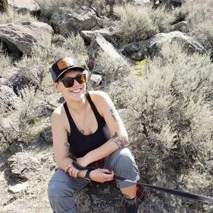 Meet your Posher, Maya